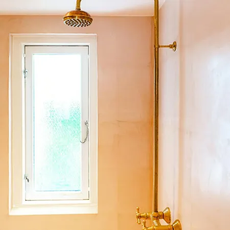 度假居 House From 1924 With Sea View In Front Yard Mommark