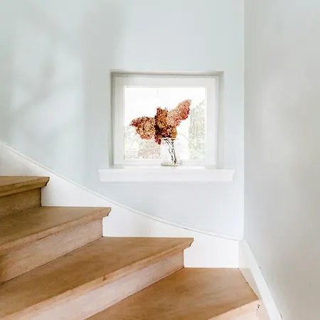 House From 1924 With Sea View In Front Yard 度假居 *