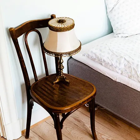 House From 1924 With Sea View In Front Yard Mommark