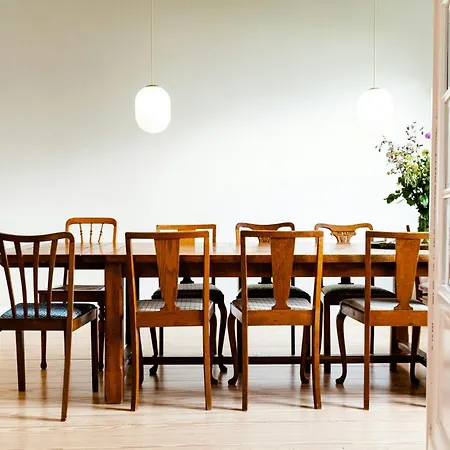 House From 1924 With Sea View In Front Yard 度假居