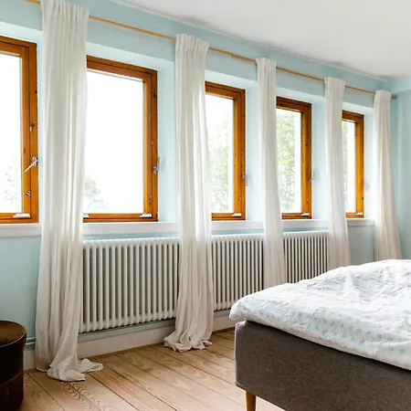 House From 1924 With Sea View In Front Yard 度假居