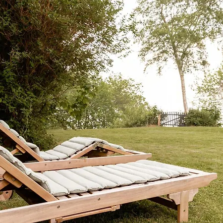 House From 1924 With Sea View In Front Yard 度假居 *